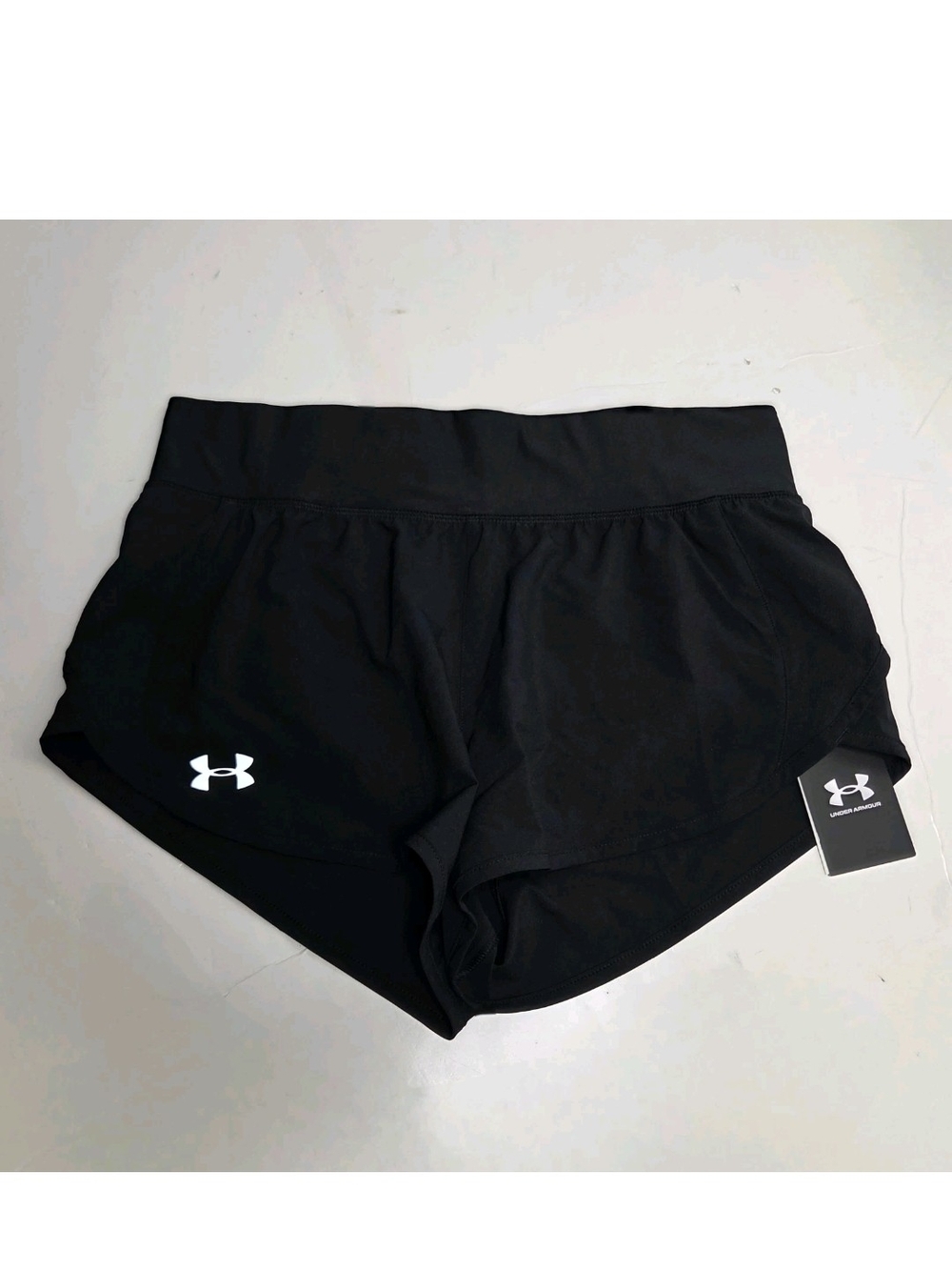 Under Armour NWT Heat Gear Speed Pocket Shorts Womens M Running Black Fitted Gym